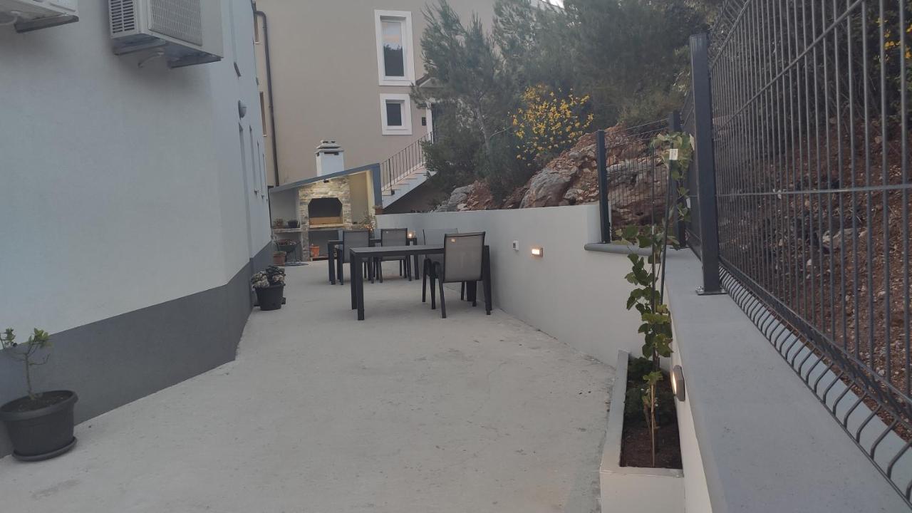 Apartment Pape Krvavica Εξωτερικό φωτογραφία